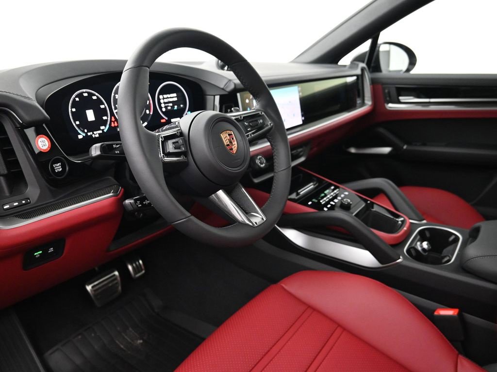 New 2026 Porsche Cayenne S image 4