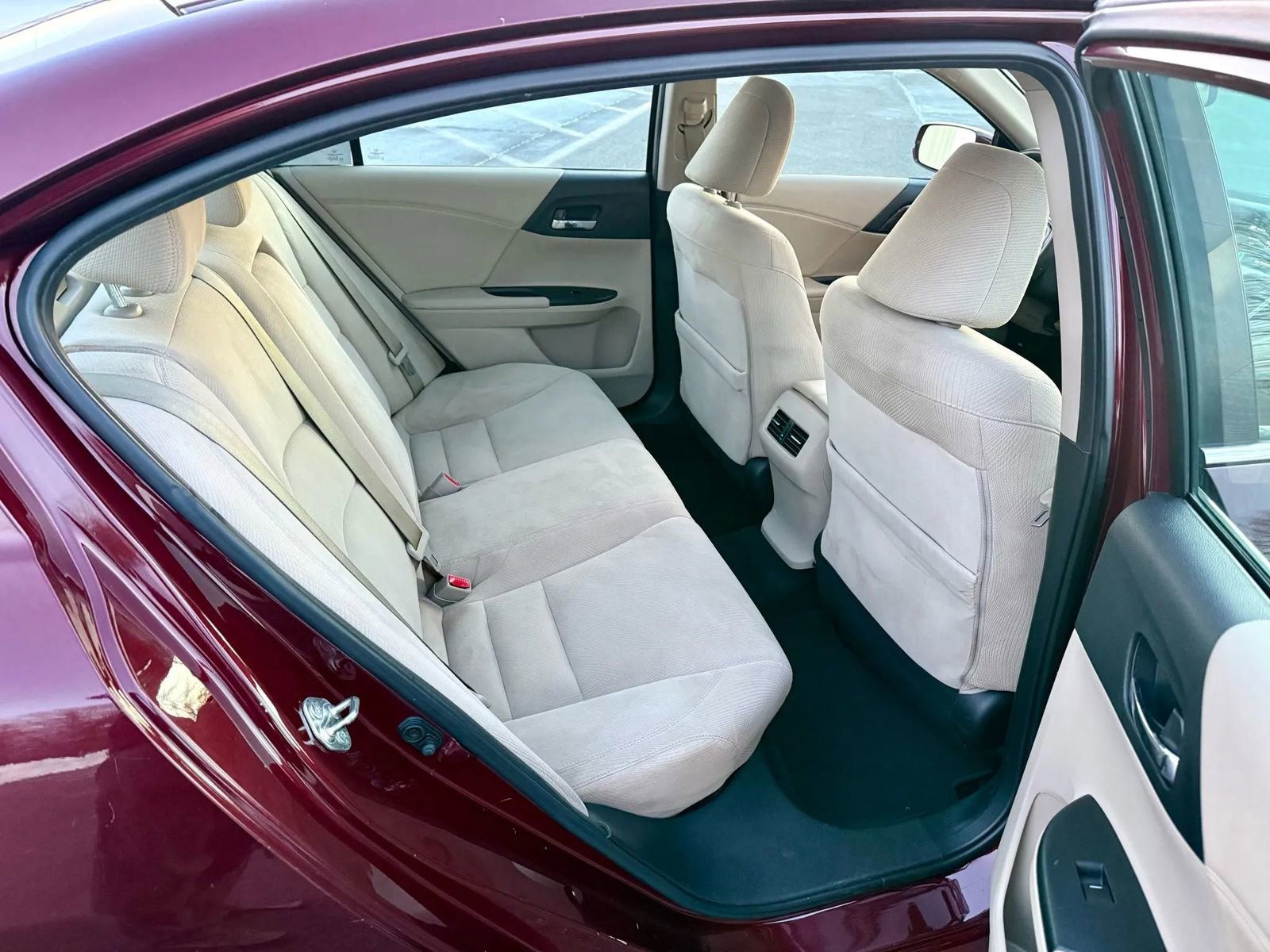 Used 2016 Honda Accord EX image 18