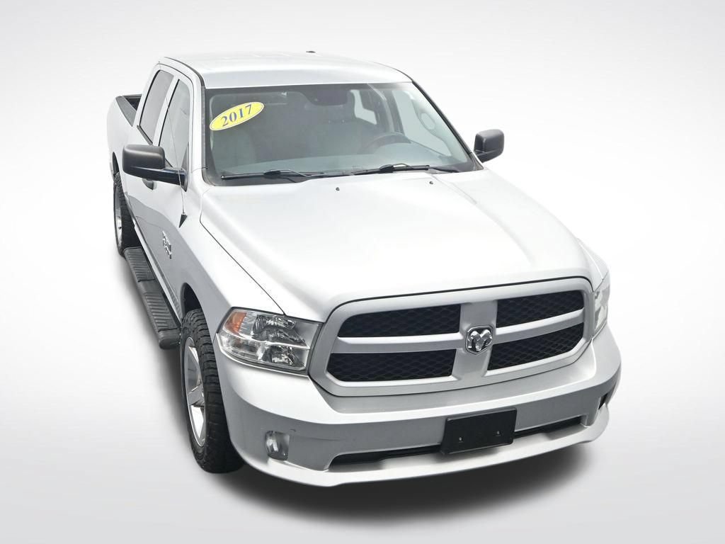 Used 2017 RAM 1500 Express AWD/4WD image 23