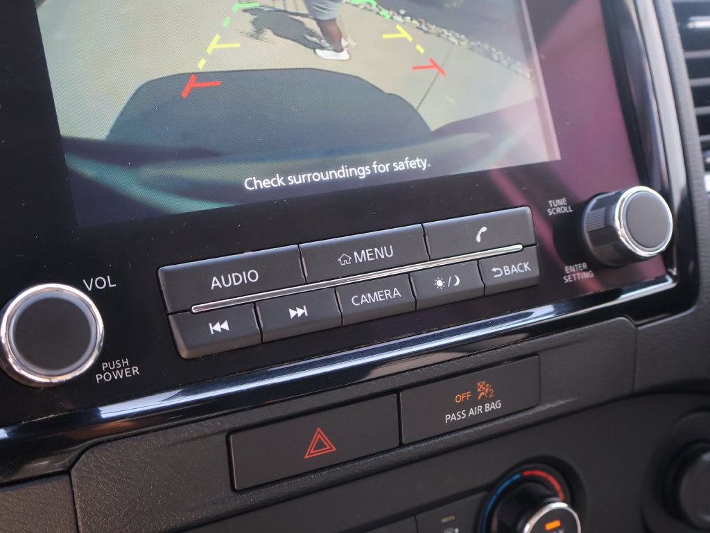 Used 2022 Nissan Frontier SV RWD image 26