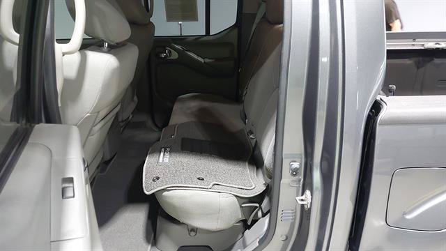 Used 2020 Nissan Frontier SV w/ Midnight Edition Floor Mats AWD/4WD image 21