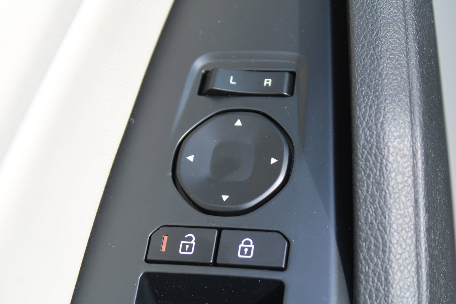 New 2026 Kia Sportage AWD Hybrid image 21