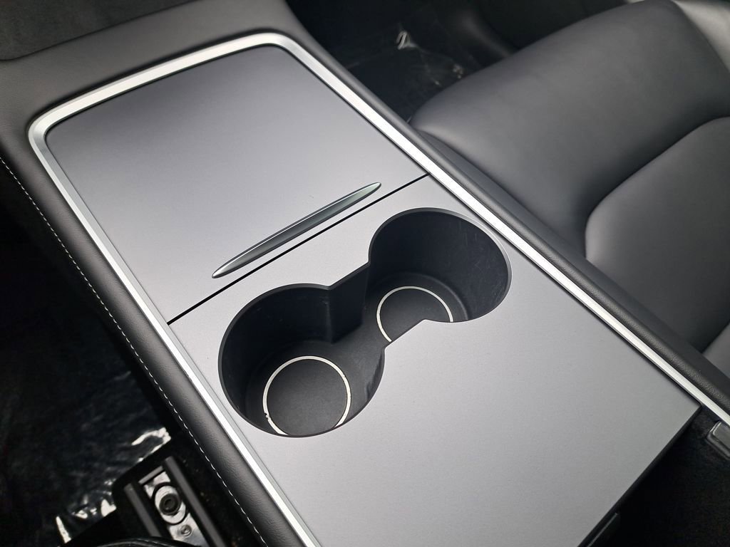 Used 2023 Tesla Model Y Long Range image 23