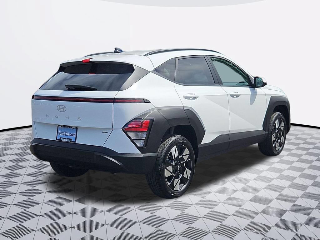Certified 2025 Hyundai Kona SEL AWD/4WD image 6