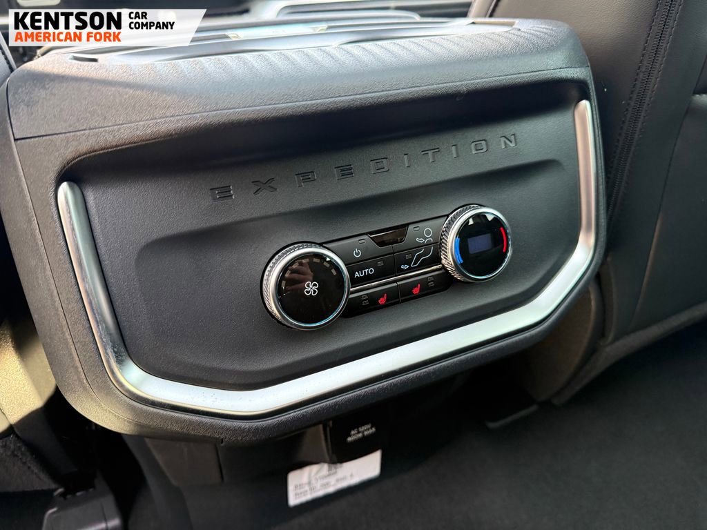 Used 2025 Ford Expedition Max Platinum w/ Driver's Package image 38