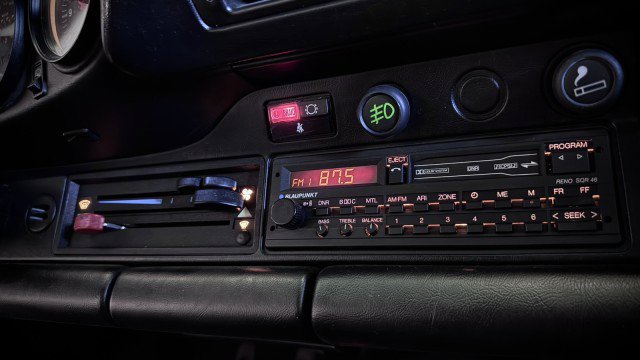 Used 1989 Porsche 911 Carrera RWD image 7
