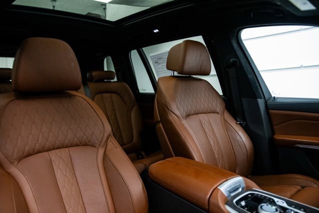 Used 2023 BMW X7 xDrive40i w/ Executive Package AWD/4WD image 14