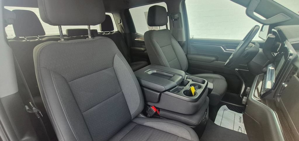 Used 2024 Chevrolet Silverado 1500 LT AWD/4WD image 54