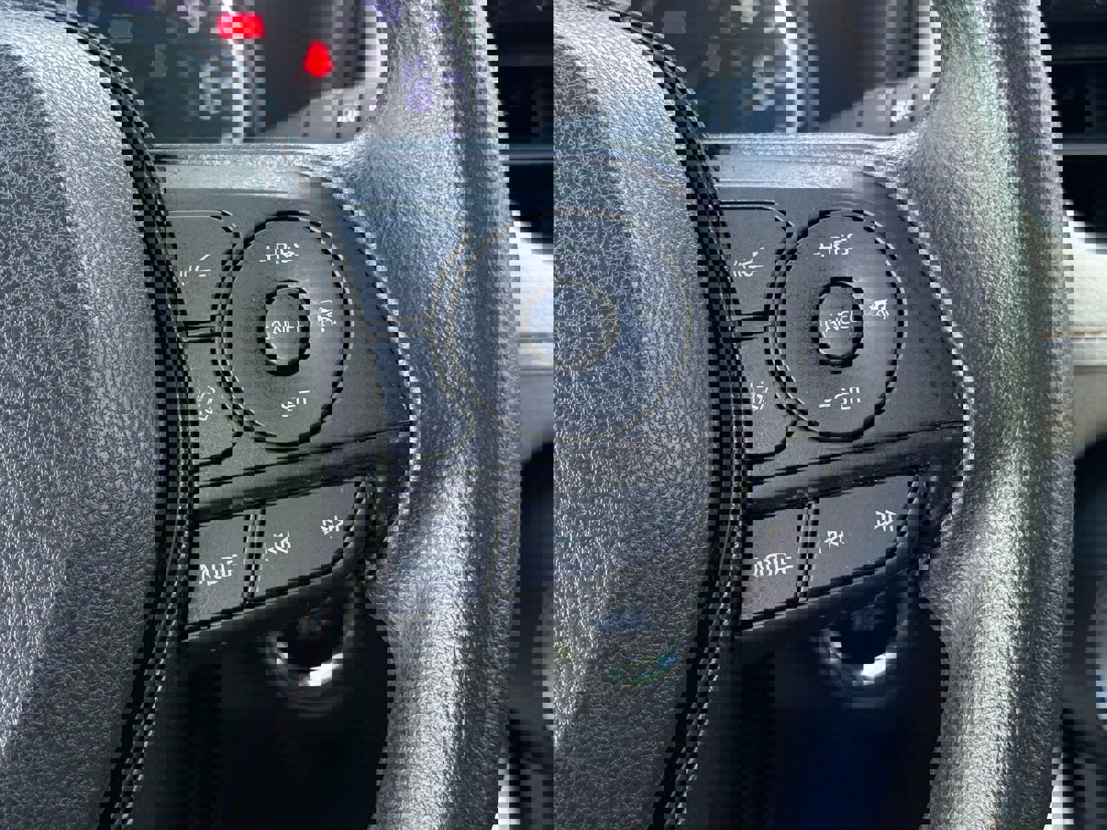 Used 2020 Toyota RAV4 XLE image 19