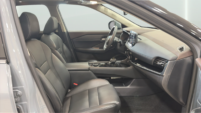 Used 2023 Nissan Rogue SL w/ SL Premium Package AWD/4WD image 13
