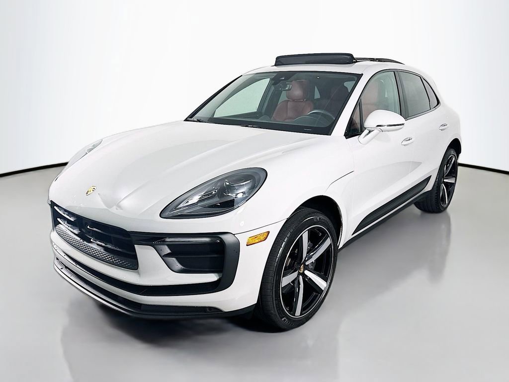 New 2025 Porsche Macan image 1