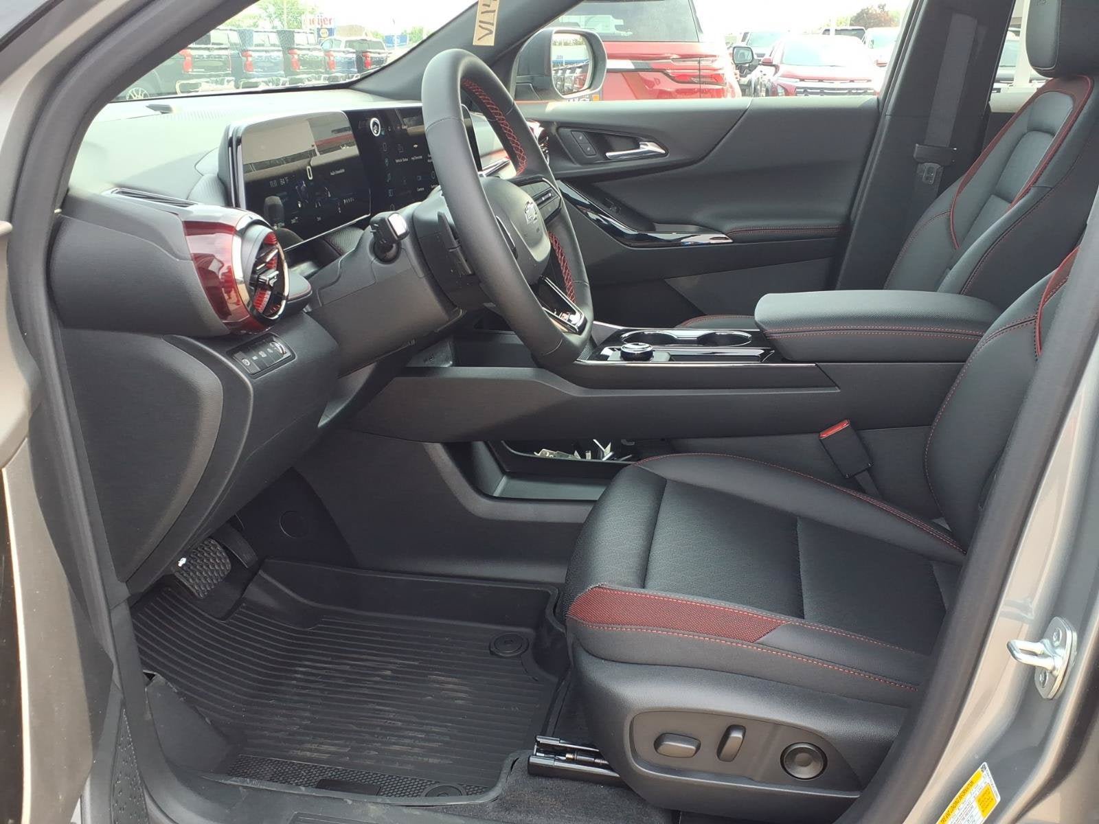 New 2027 Chevrolet Equinox RS w/ LPO, Floor Liner Package AWD/4WD image 9