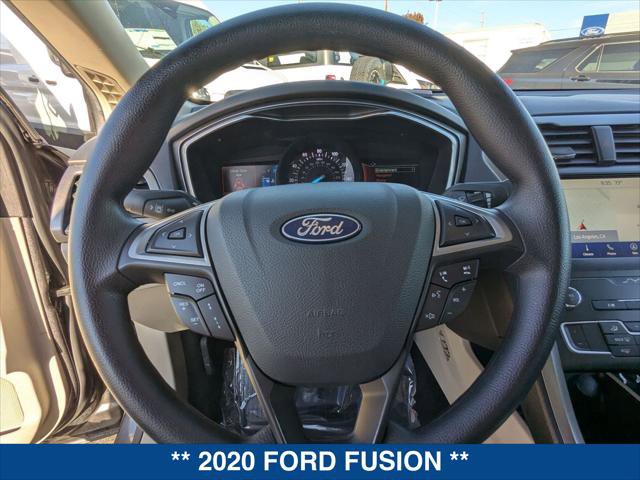 Used 2020 Ford Fusion SE image 15