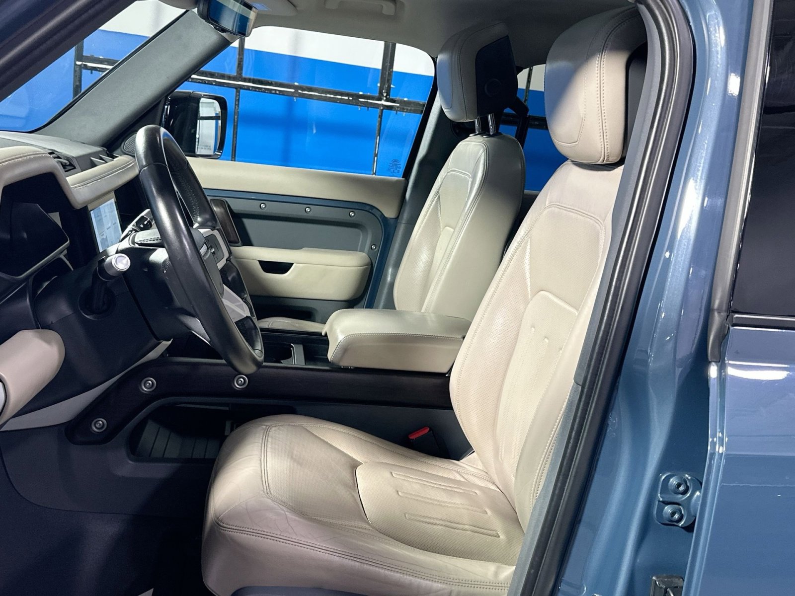 Used 2020 Land Rover Defender 110 HSE image 14