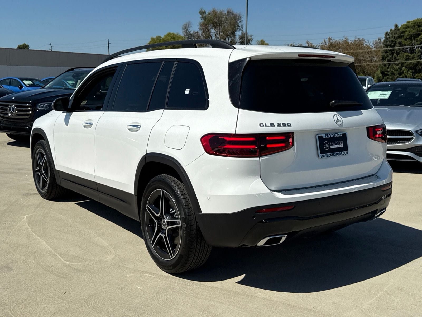 New 2026 Mercedes-Benz GLB 250 image 8