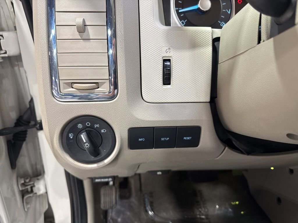 Used 2010 Mercury Mariner Premier image 14