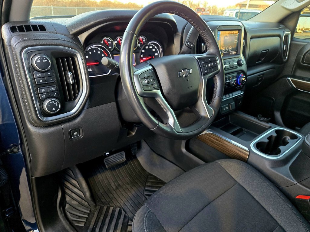 Used 2021 Chevrolet Silverado 1500 LT Trail Boss AWD/4WD image 11