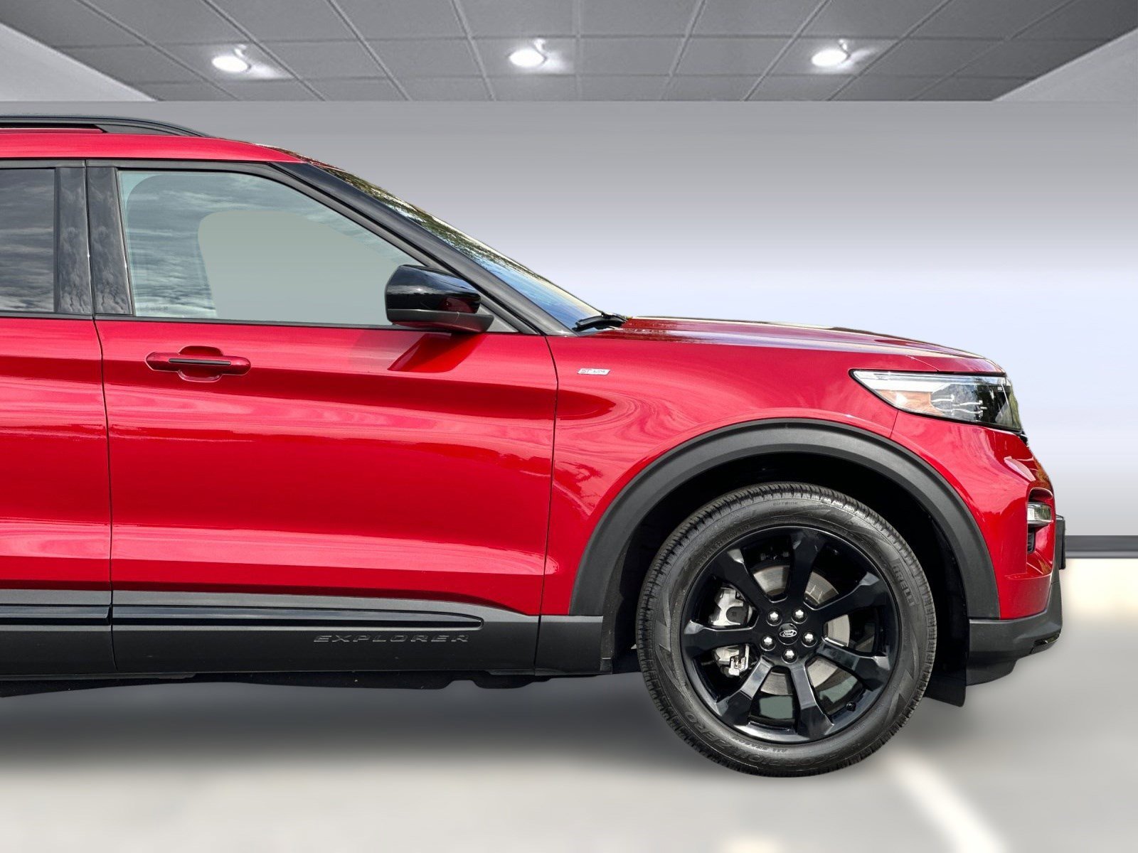 Used 2023 Ford Explorer ST-Line w/ Class IV Trailer Tow Package image 33