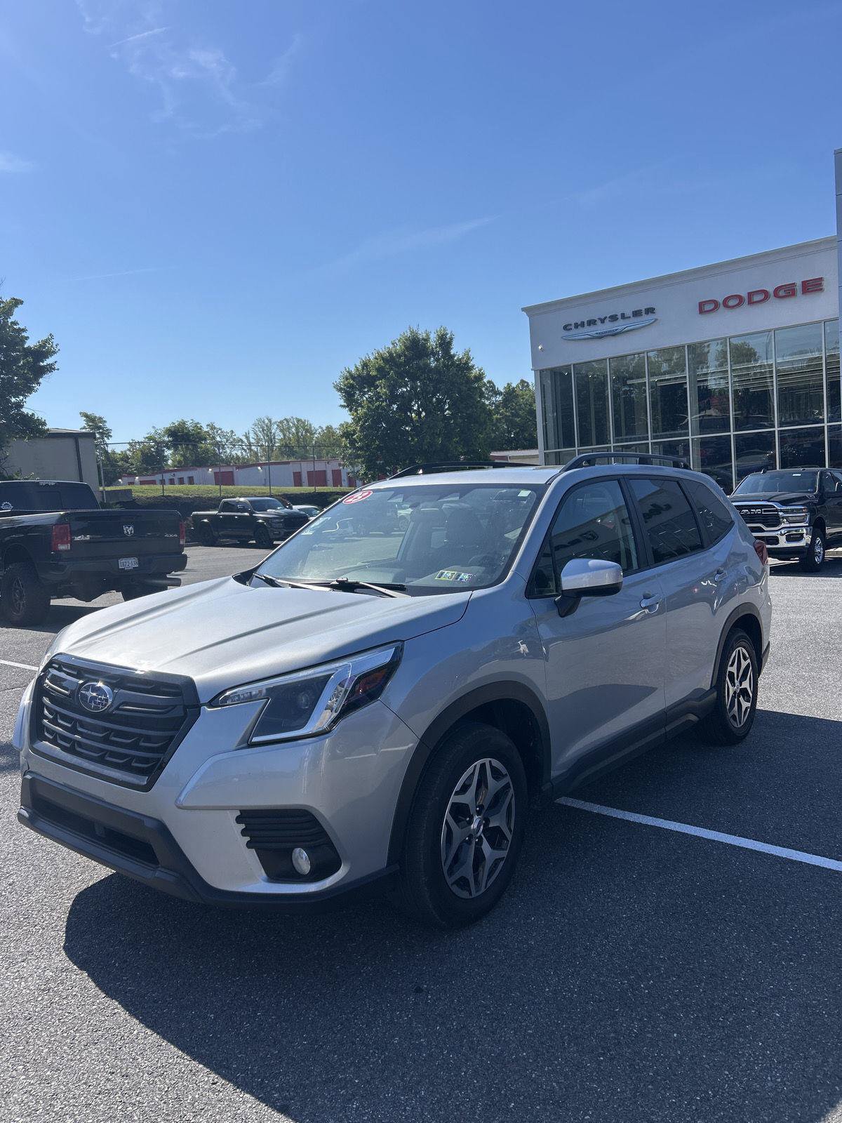 Used 2023 Subaru Forester Premium AWD/4WD image 3