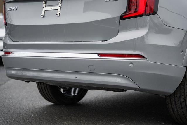 New 2026 Volvo XC90 B6 Plus w/ Protection Package Premier image 8