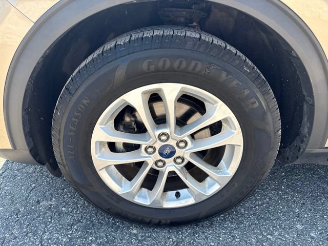 Used 2020 Ford Escape SE AWD/4WD image 11