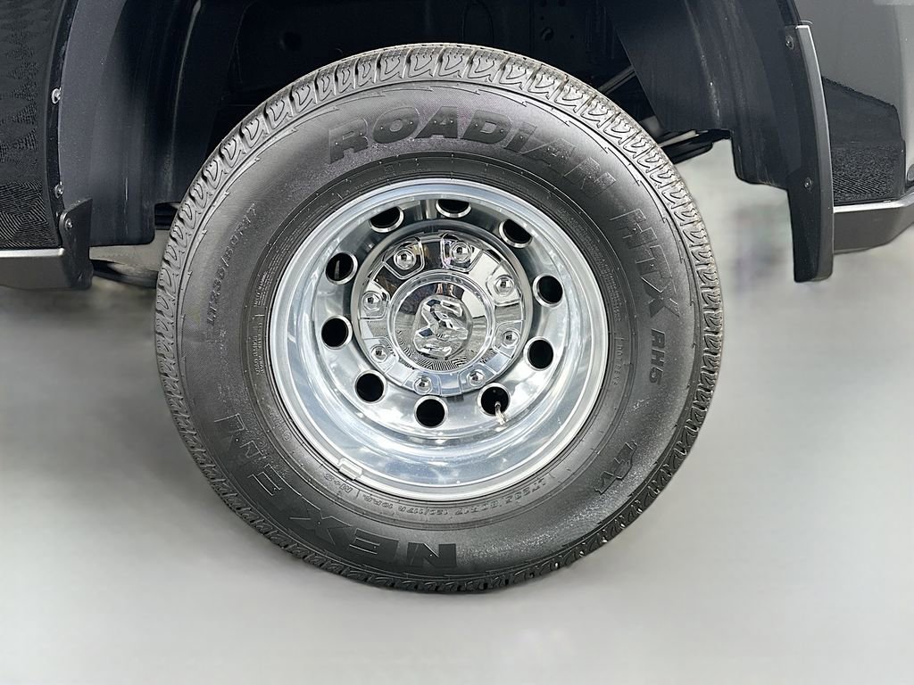 Used 2025 RAM 3500 Laramie w/ Sport Appearance Package image 35