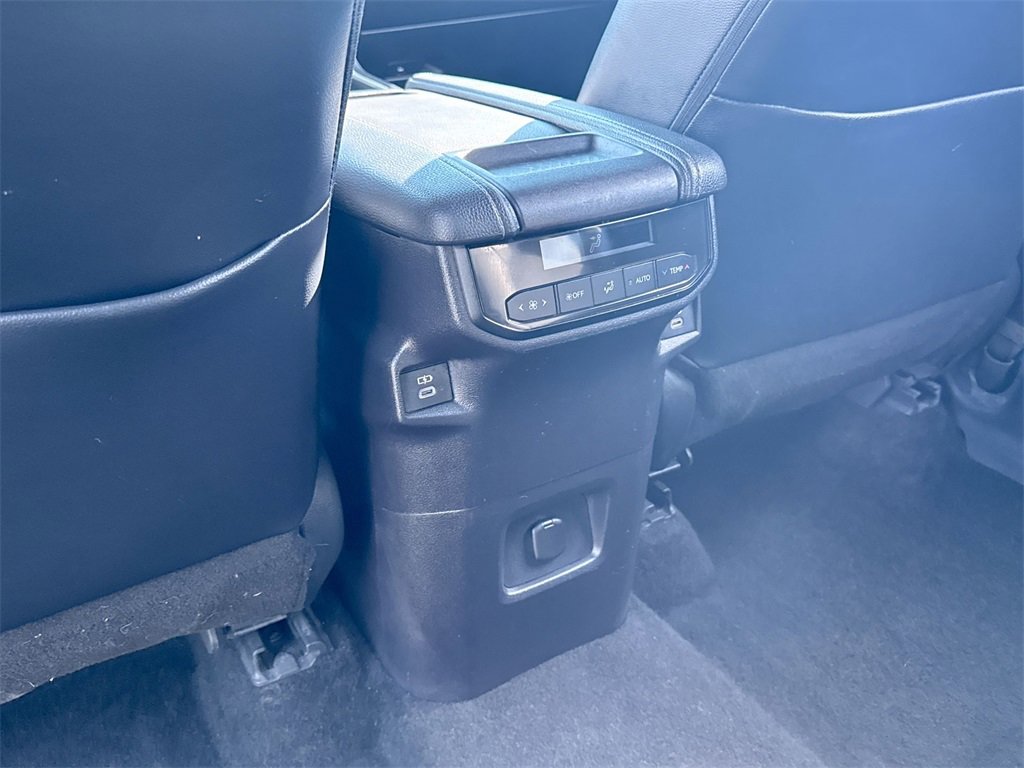 Used 2024 Toyota Grand Highlander XLE image 25