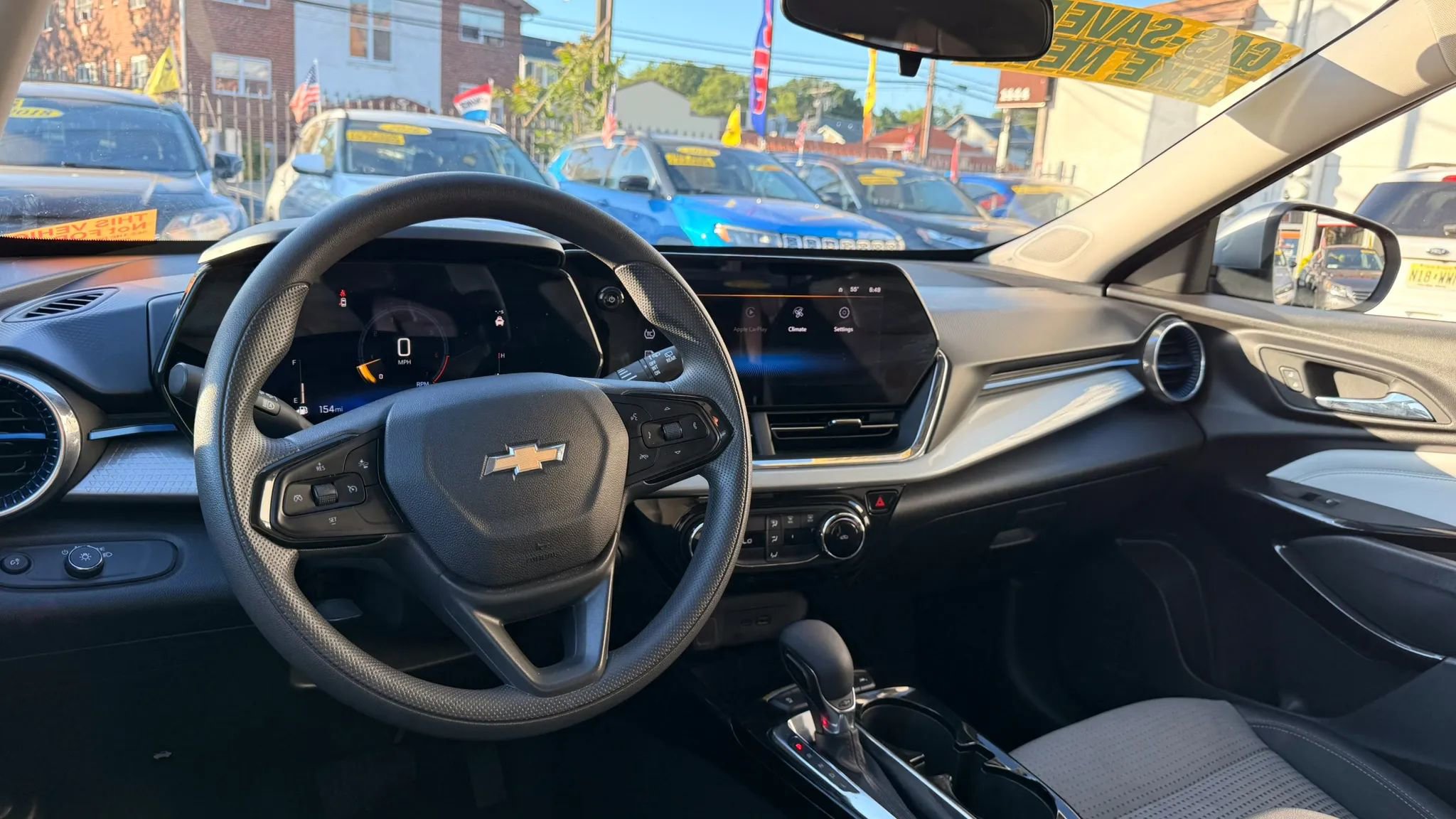 Used 2025 Chevrolet Trax LT FWD image 17