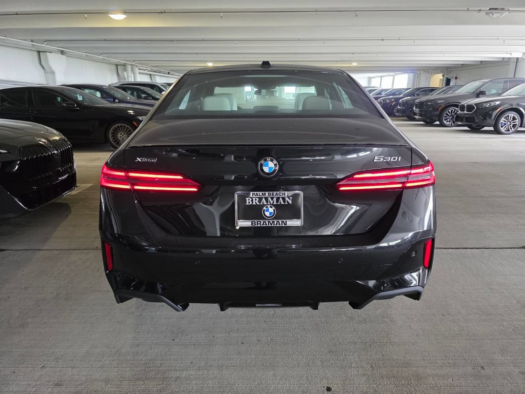 New 2027 BMW 530i xDrive w/ M Sport Package AWD/4WD image 5