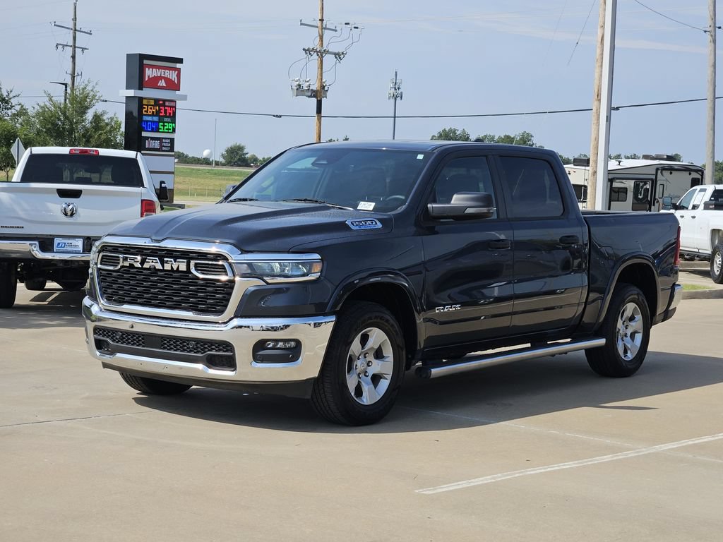 Used 2025 RAM 1500 Big Horn AWD/4WD video 3