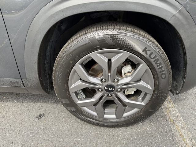 Certified 2024 Kia Seltos S image 40
