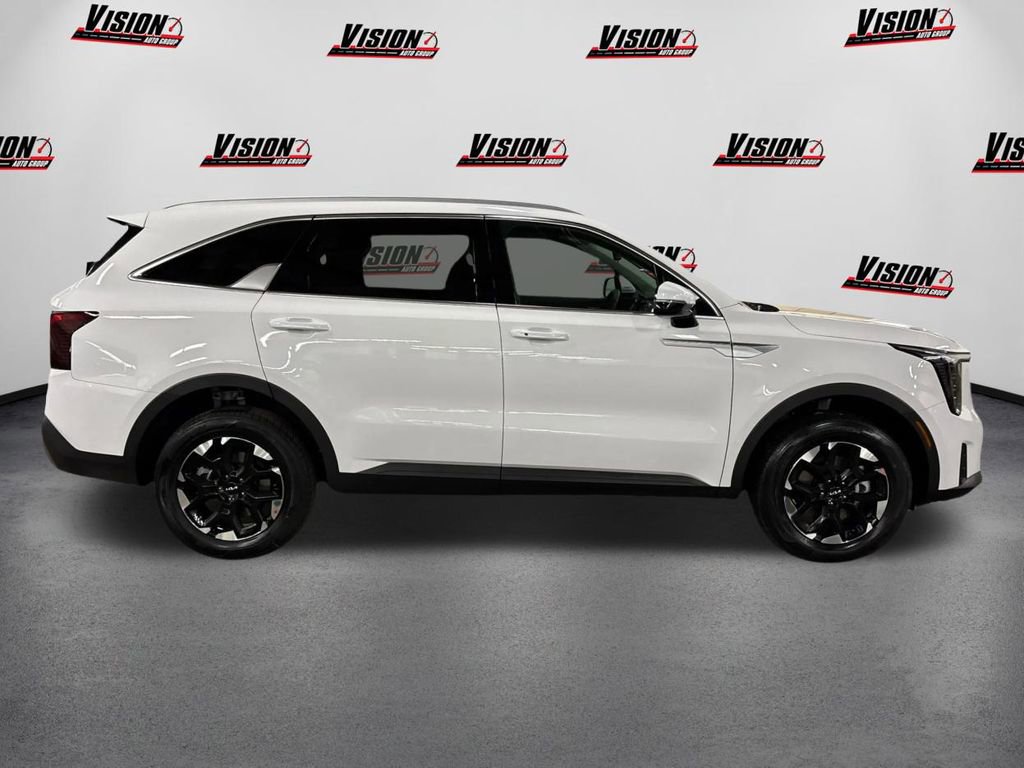 New 2026 Kia Sorento S video 4