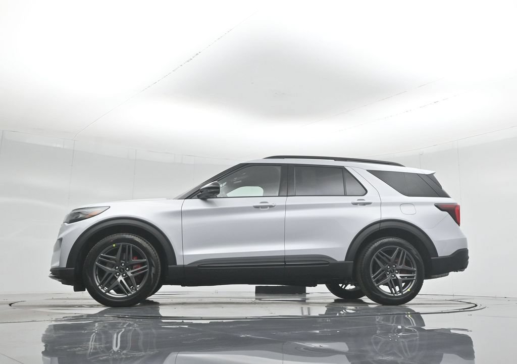 New 2026 Ford Explorer ST w/ Sun And Sound Package AWD/4WD image 7