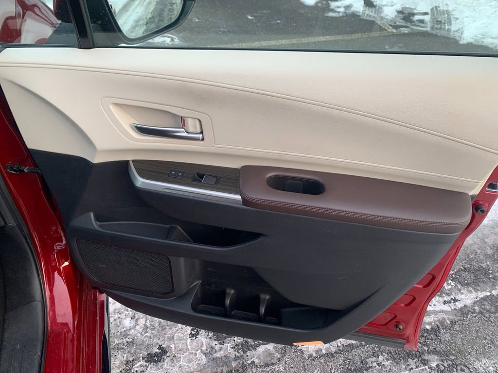 Used 2021 Toyota Sienna Platinum image 21