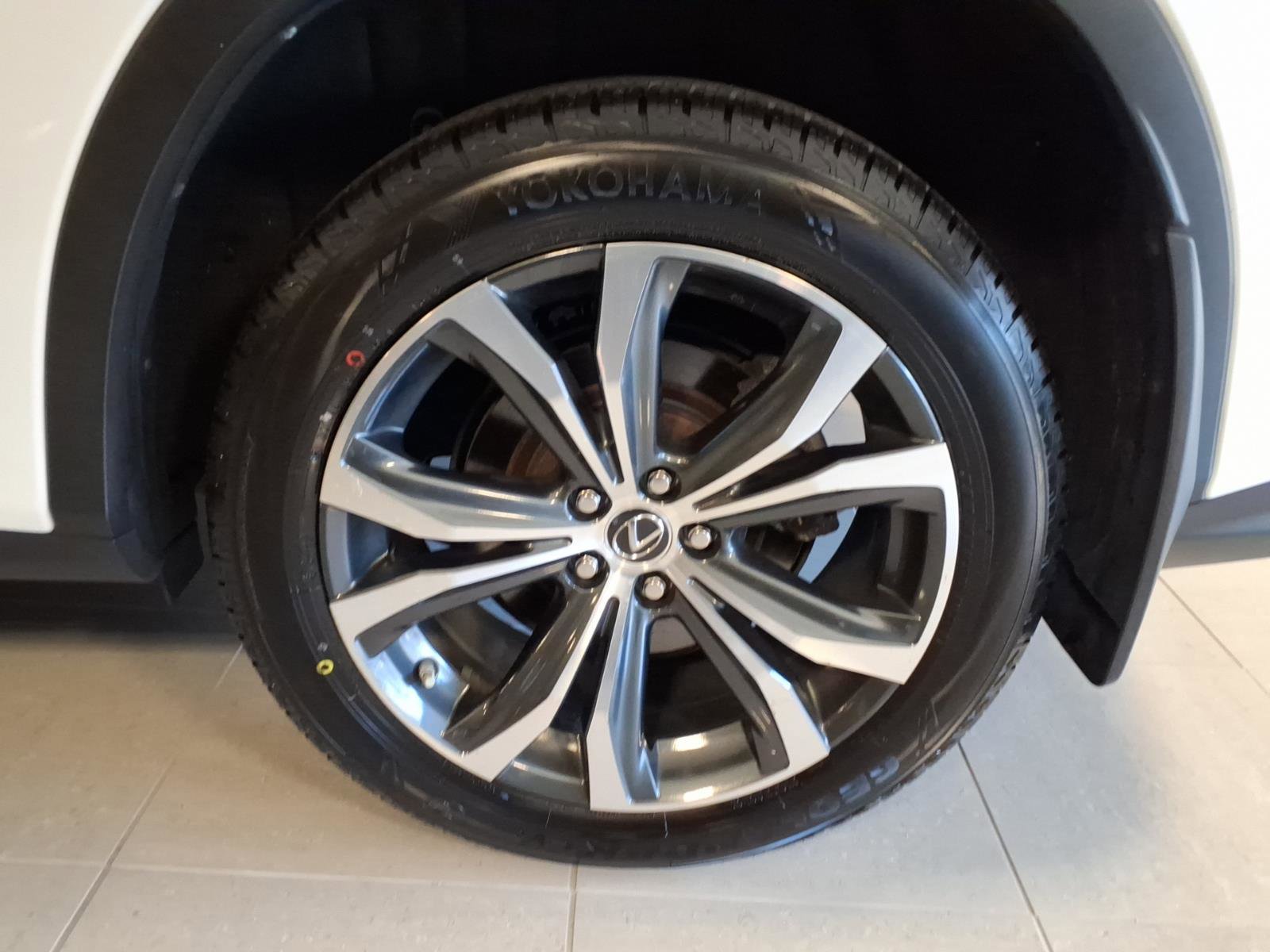 Certified 2022 Lexus RX 450h AWD w/ Premium Package image 16