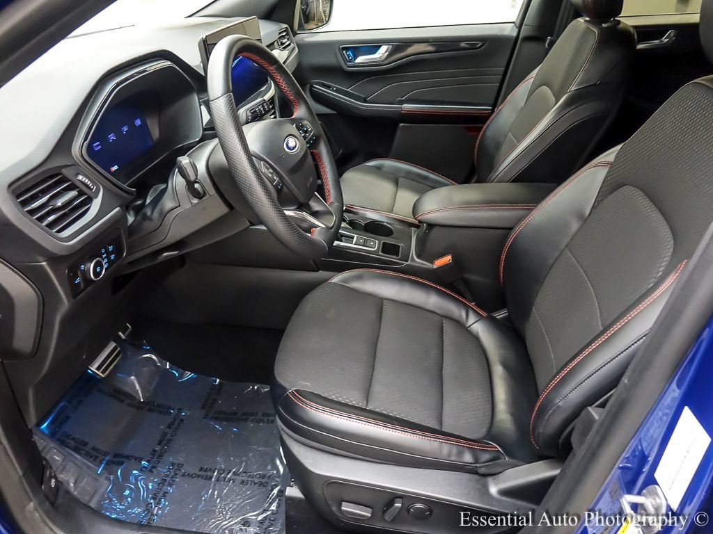Used 2023 Ford Escape ST-Line Elite AWD/4WD image 9