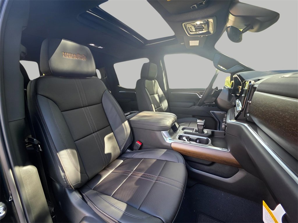 New 2026 Chevrolet Silverado 1500 High Country w/ Midnight Edition image 14