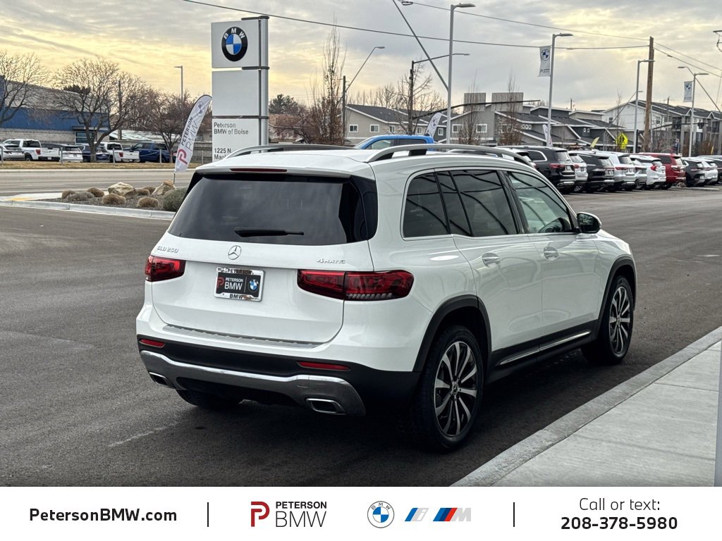 Used 2022 Mercedes-Benz GLB 250 4MATIC image 7