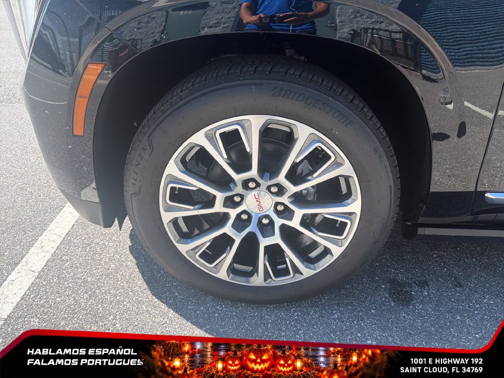 New 2026 GMC Yukon Denali w/ Denali Reserve Package AWD/4WD image 10