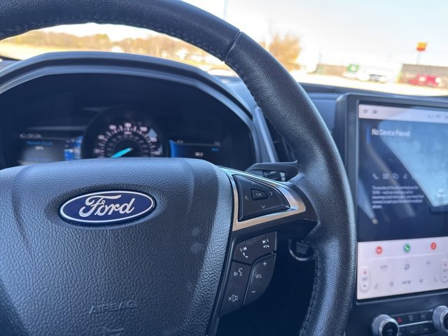 Used 2022 Ford Edge SEL image 13