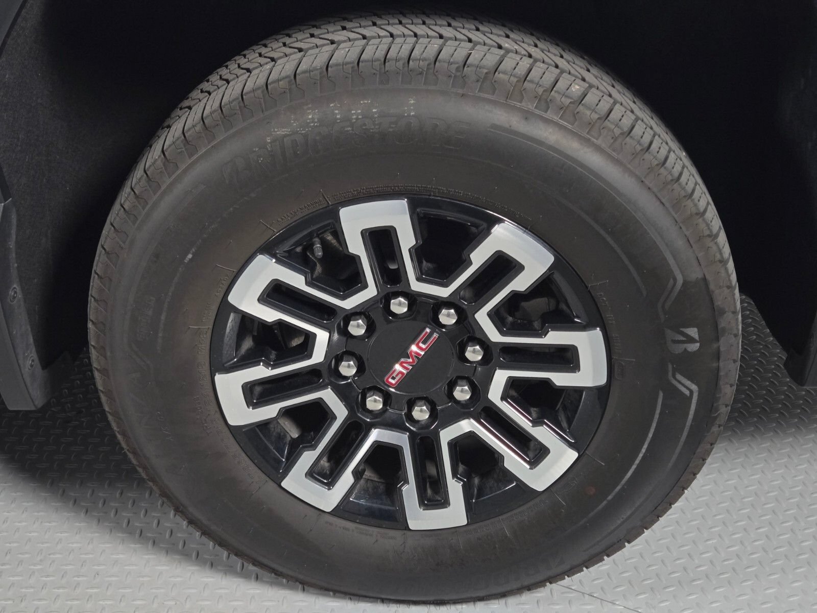 Used 2026 GMC Sierra EV Elevation AWD/4WD image 10