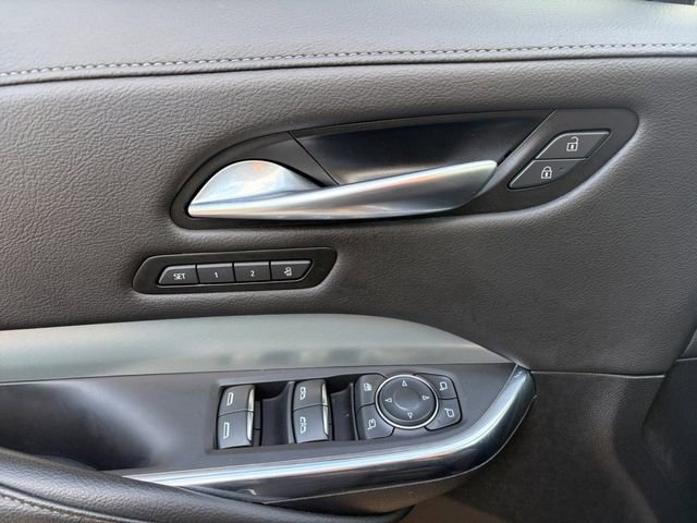 Used 2023 Cadillac XT4 Premium Luxury FWD image 4