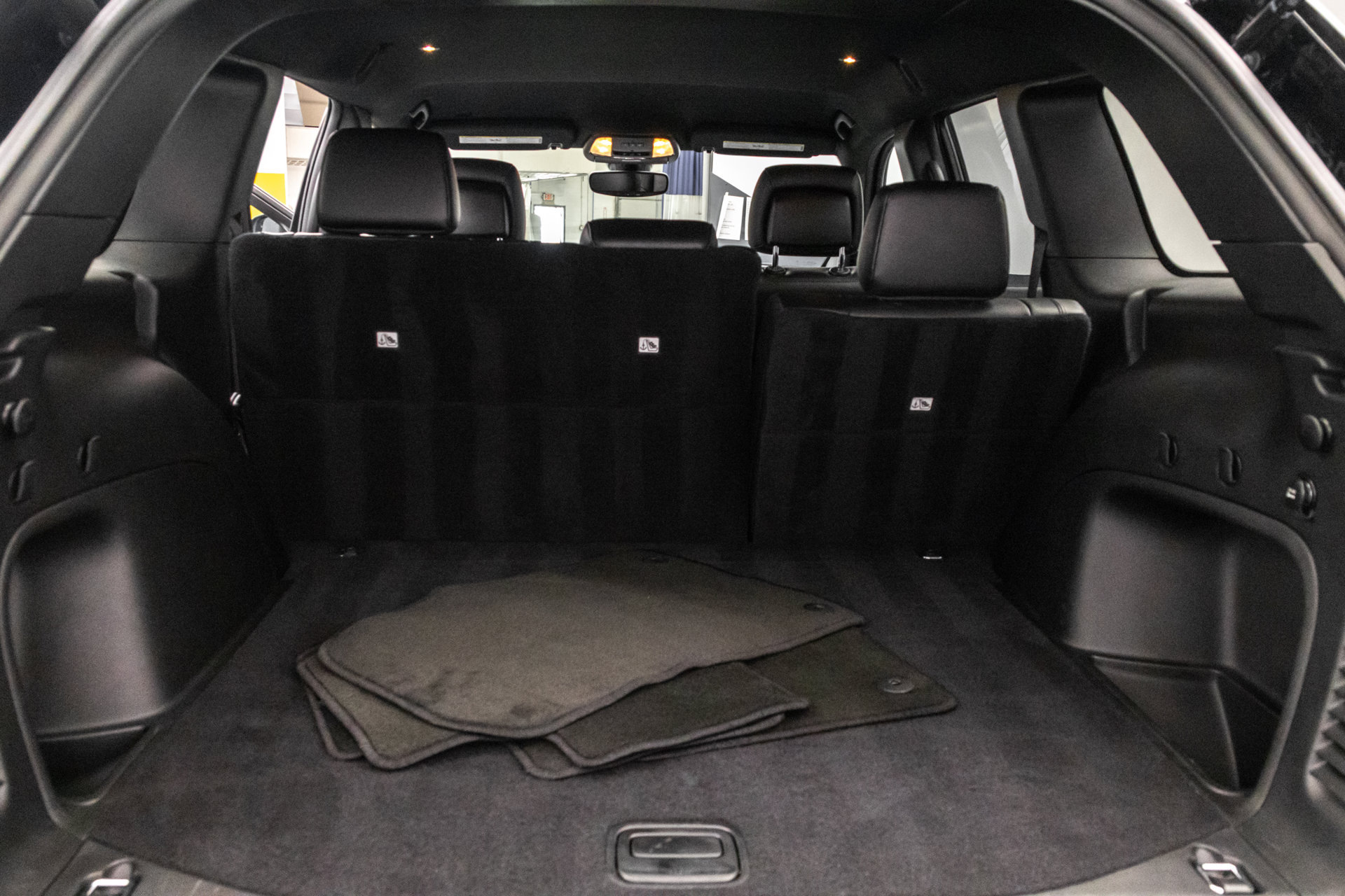Used 2022 Jeep Grand Cherokee Laredo X AWD/4WD image 36