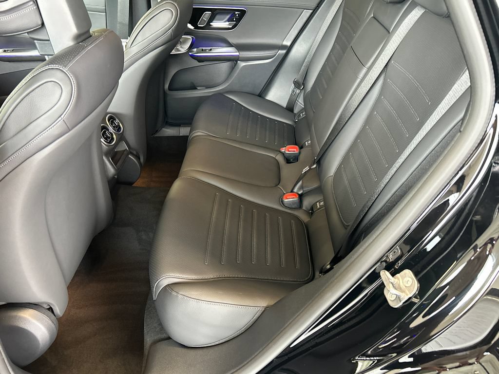 New 2027 Mercedes-Benz GLC 300 4MATIC image 24