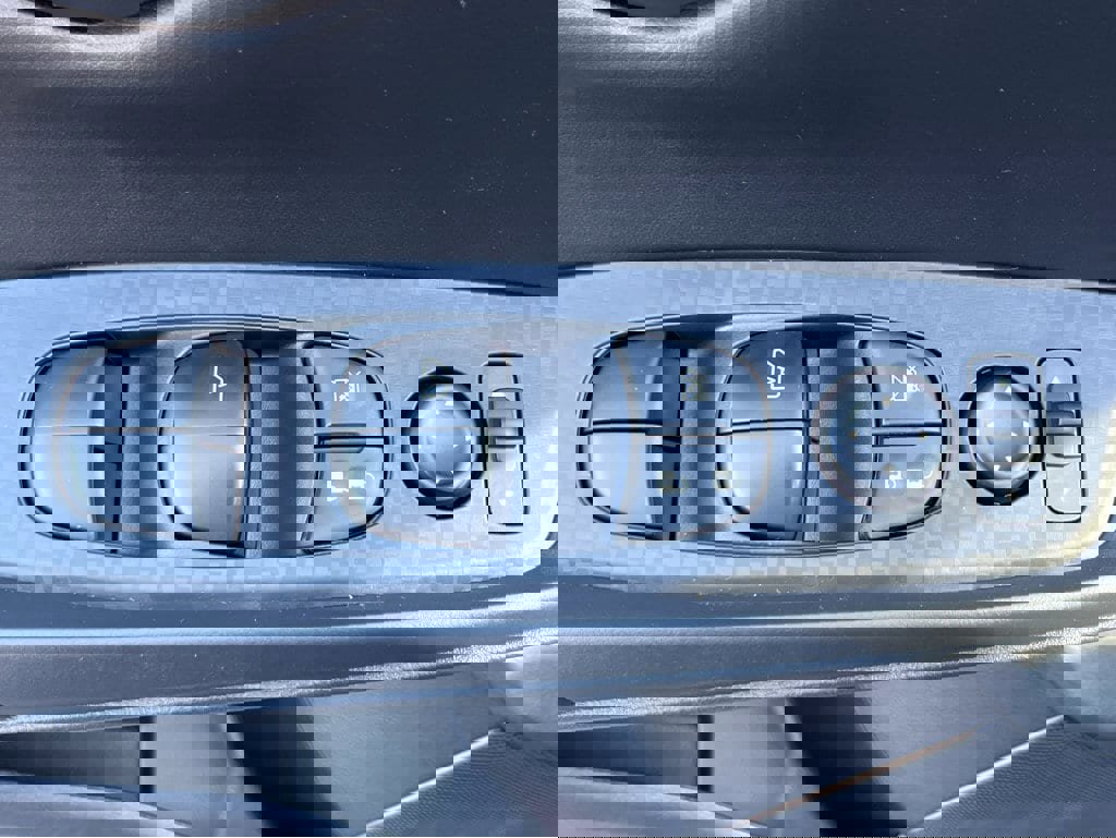 New 2025 Nissan Sentra S image 16