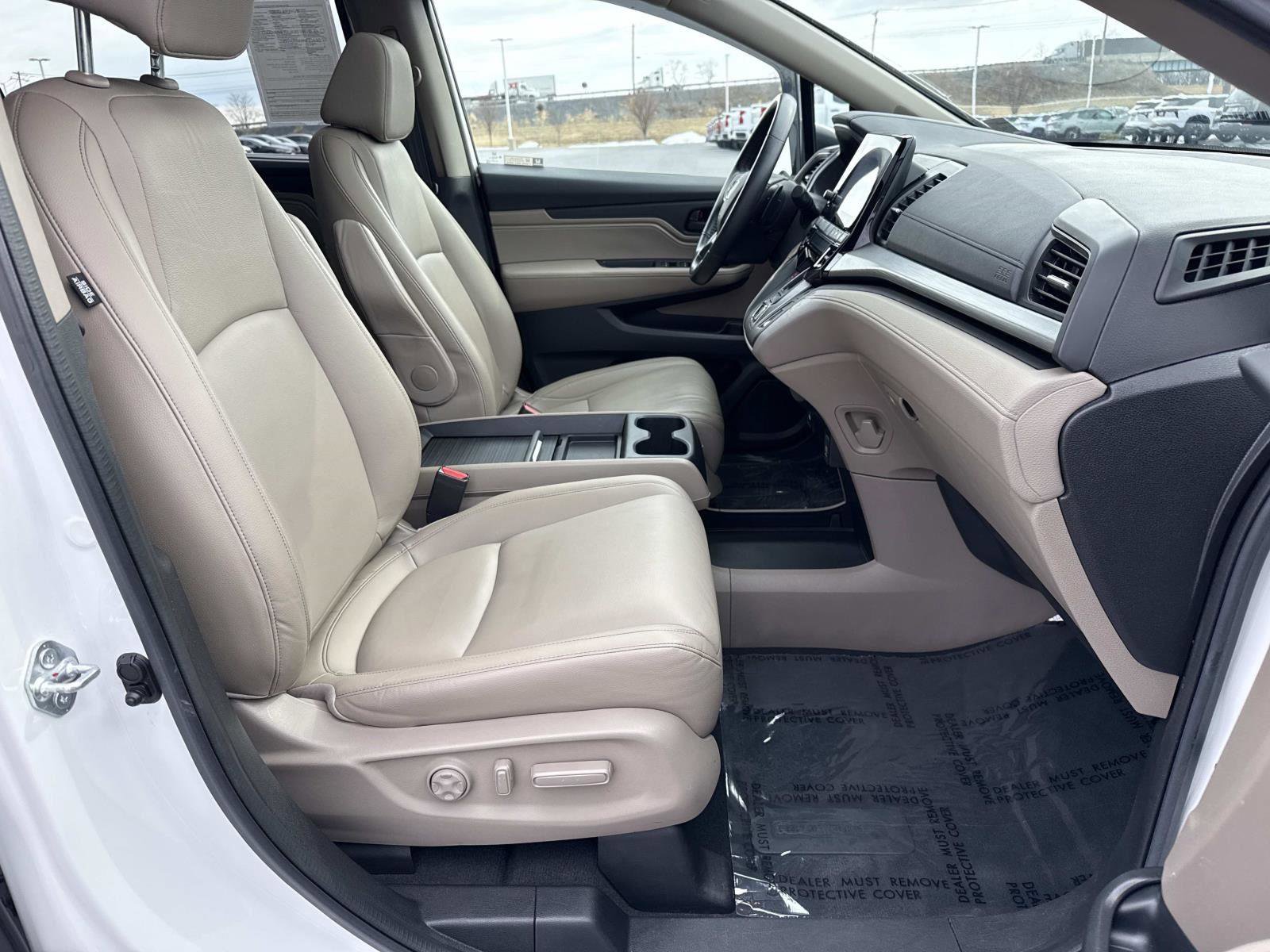 Used 2023 Honda Odyssey EX-L image 19