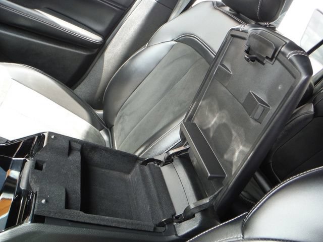 Used 2023 Jeep Grand Cherokee L Laredo AWD/4WD image 17