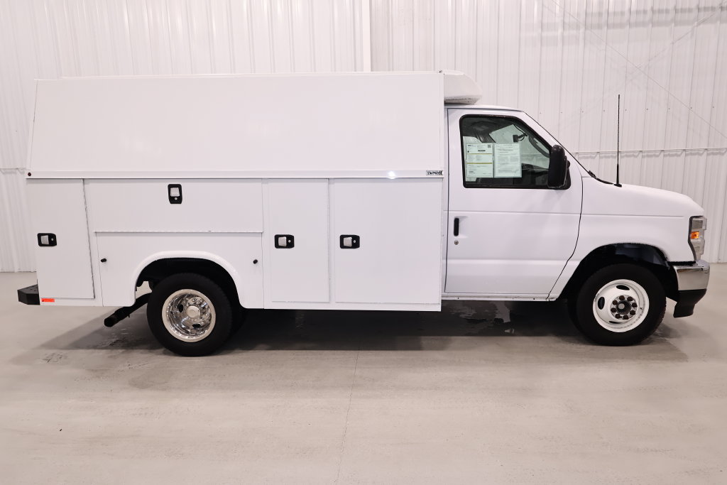 Certified 2024 Ford E-350 and Econoline 350 Super Duty w/ Power Windows & Locks Group RWD image 2