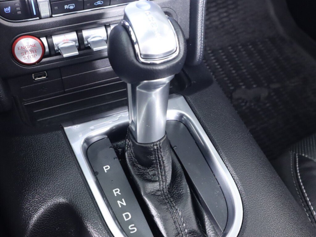 Used 2020 Ford Mustang Premium RWD image 27