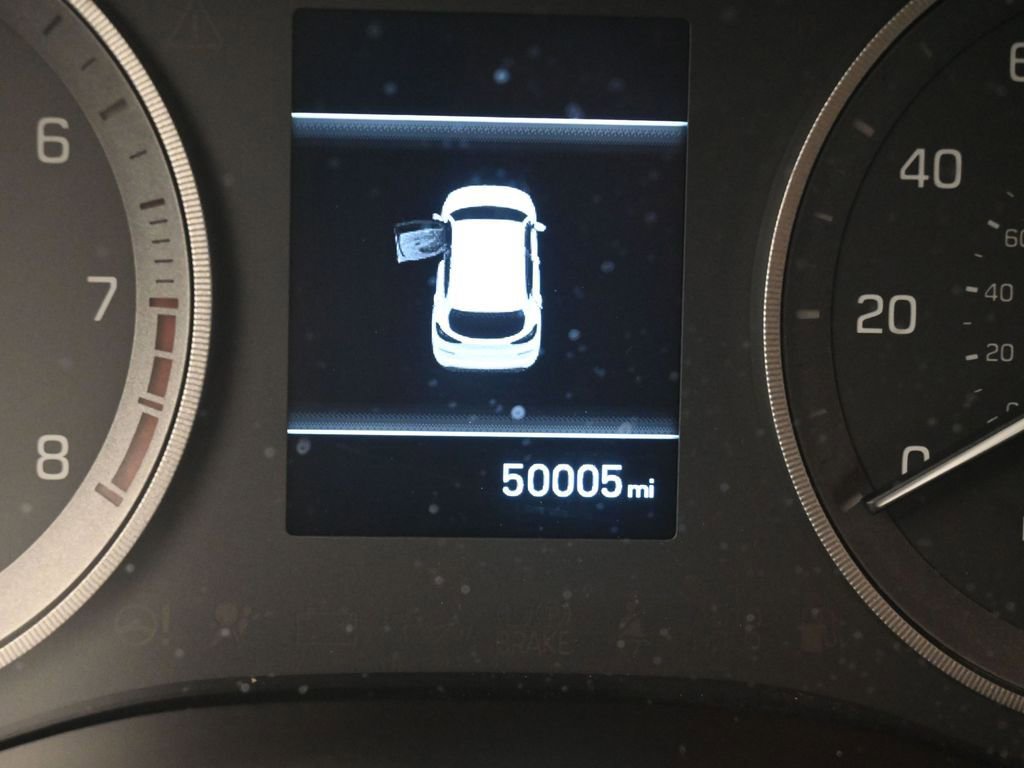 Used 2020 Hyundai Tucson Sport w/ Cargo Package image 16